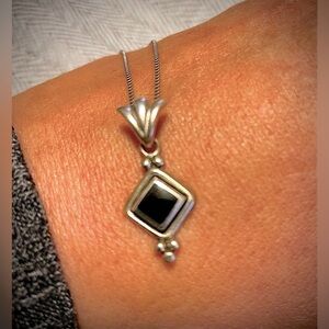 Vintage 18” onyx sterling silver necklace,
 diamond shape charm, in gift bag